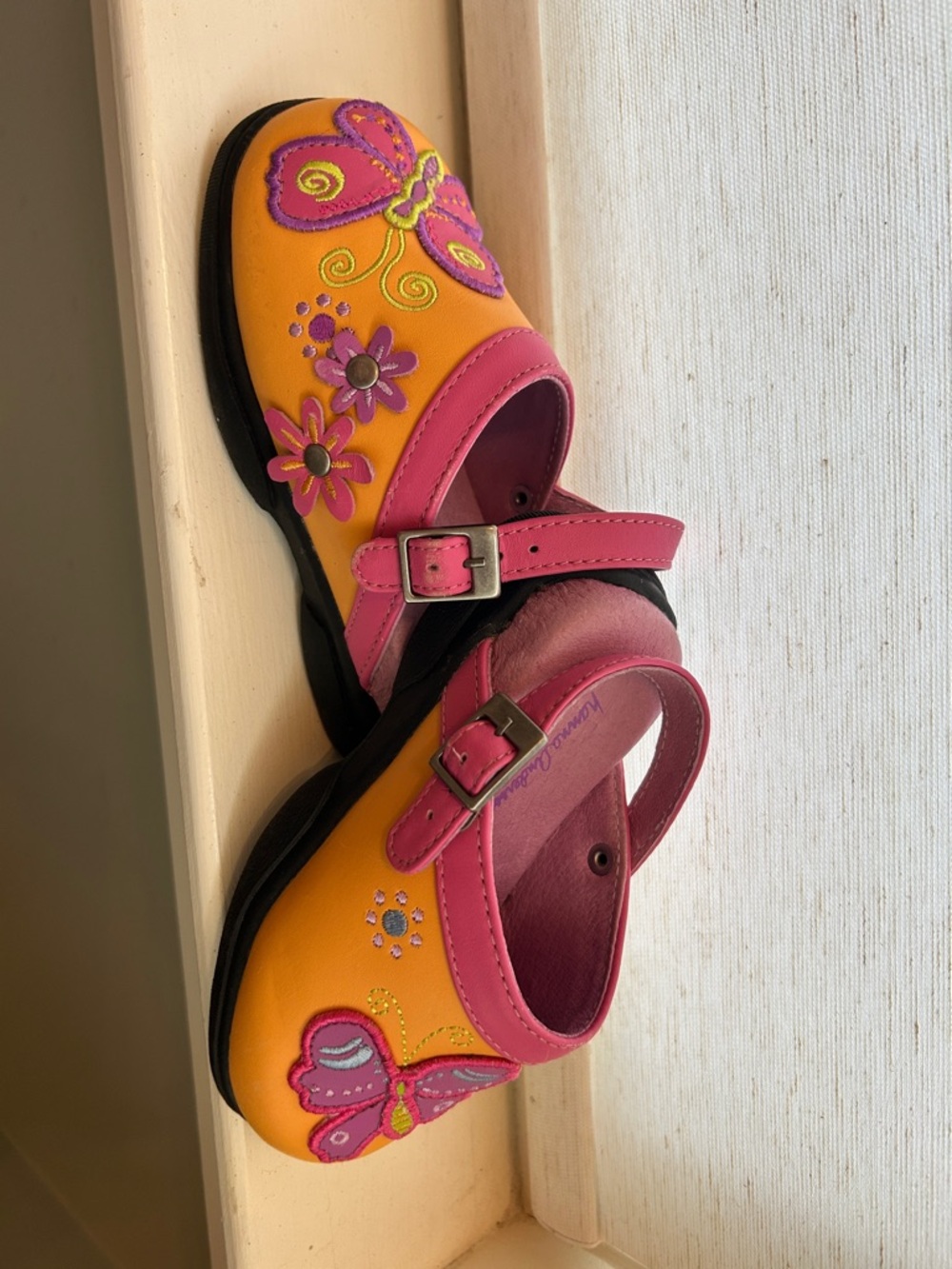 Vintage Leather Hannah Andersson Orange & Pink Butterfly Kids Clogs